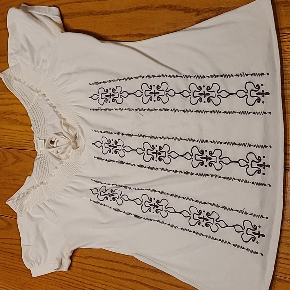 Maurices XL cream colored shirt